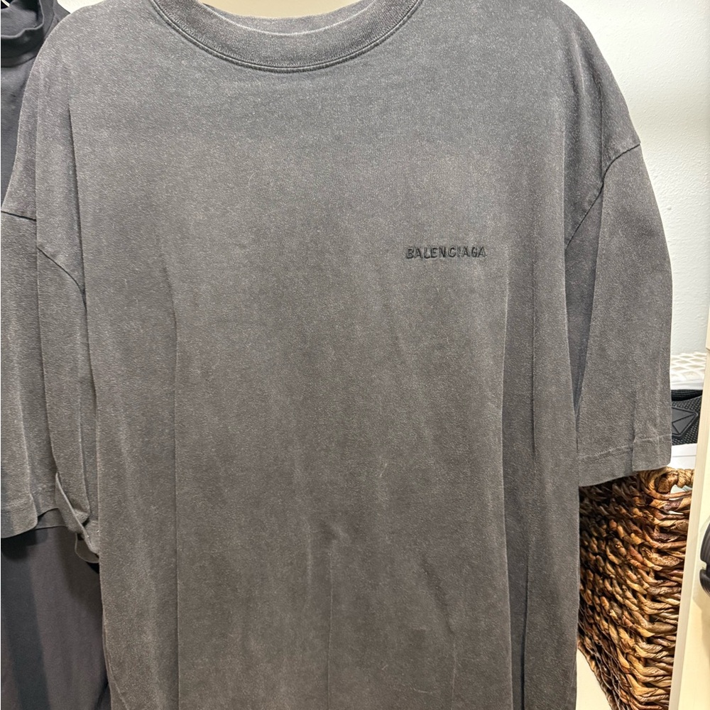 Balenciaga Men's Gray T-Shirt SIZE LARGE